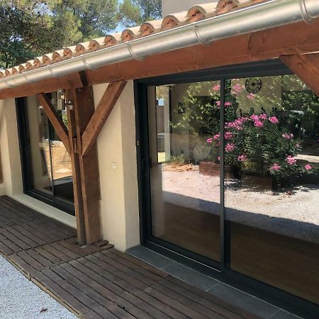 Villa Au cœur de la Pinède de 1 à 4 personnes Langlade Esterno foto