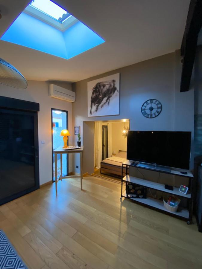 Villa Au cœur de la Pinède de 1 à 4 personnes Langlade Esterno foto